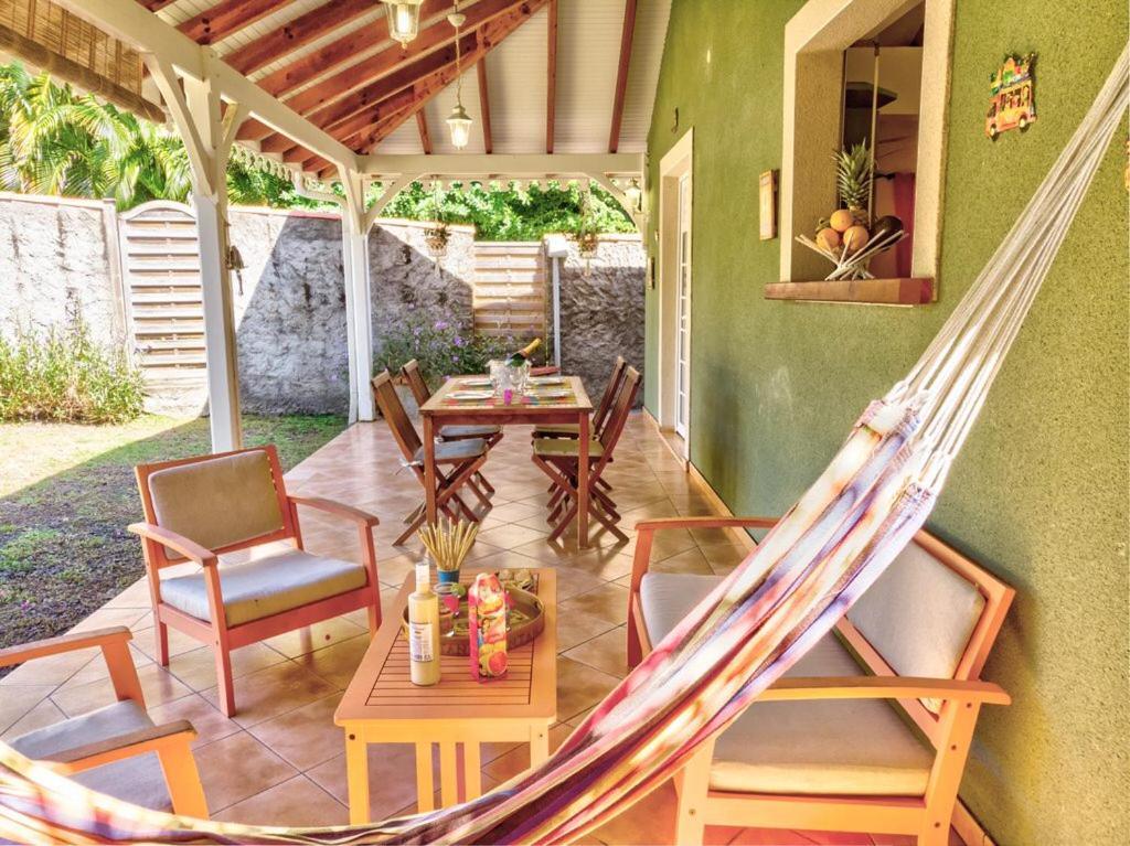 Coquette Villa Du Cap Est Le Francois Ngoại thất bức ảnh